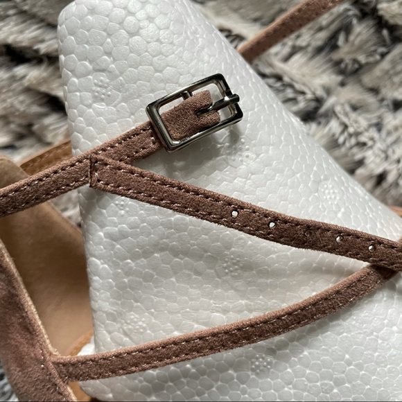 ASOS Strappy 4” Heels. 7 - Picture 13 of 14